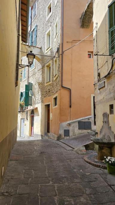 Car.Lo. Casa Vacanze Dolceacqua Buitenkant foto